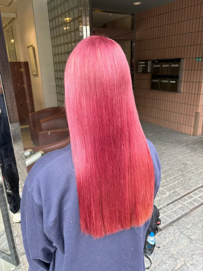 ロング カラー ブリーチ ピンクカラー カット ヘアカラー トリートメント 🍒ブリーチカラー 🍊暖水 まりあのヘアスタイル