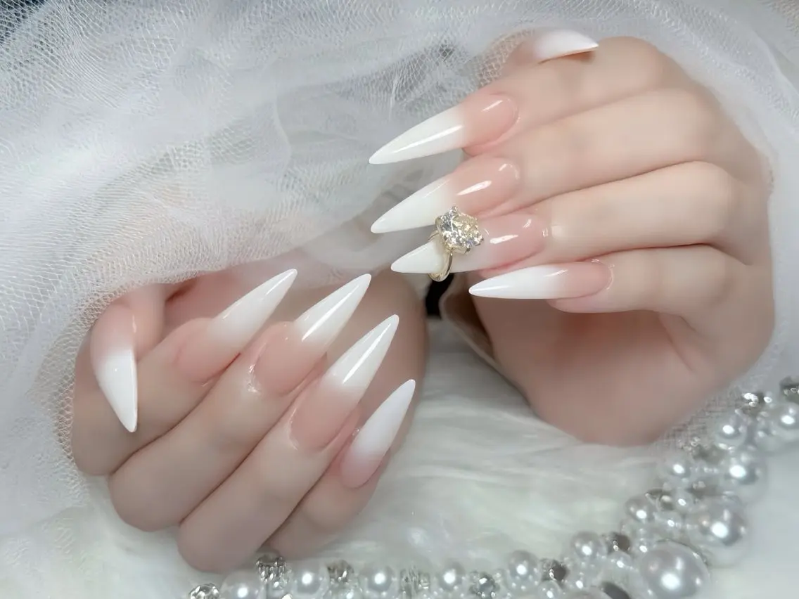 ネイル ブルー ジェルネイル ガーリー グラデーション グリーン ハンドネイル Rin Nail 新大久保店のネイルデザイン