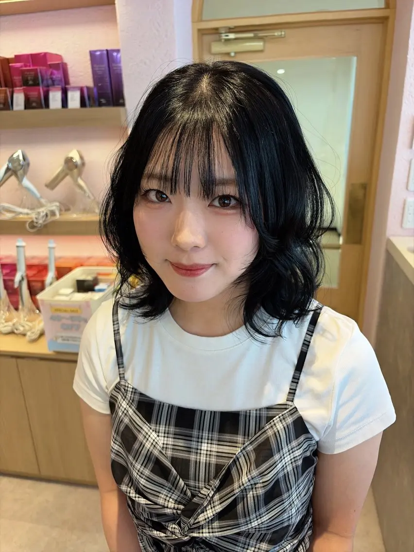 ミディアム カラー とろけるベージュ🥐 merc.せのおのヘアスタイル
