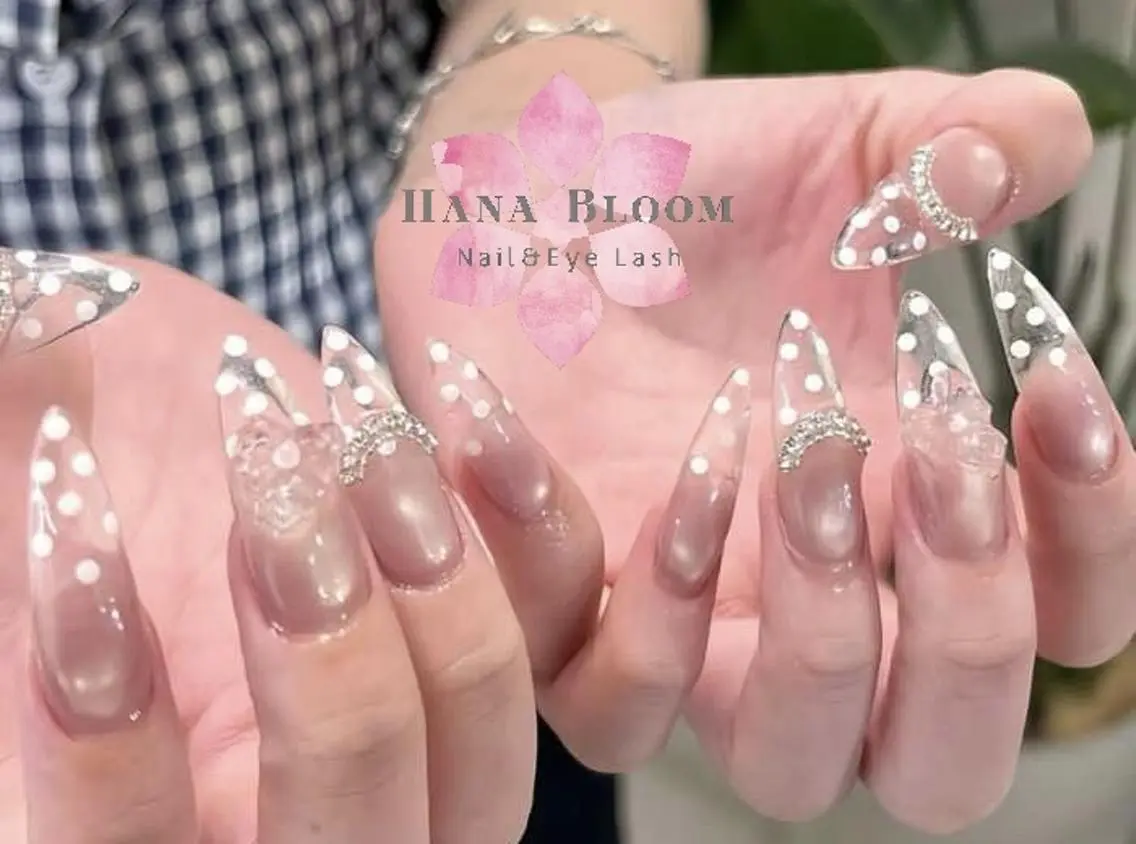 ネイル 長さ出し フットネイル フレンチネイル ジェルネイル ガーリー ハンドネイル ハンドケア Hana Bloom Nail 渋谷道玄坂のネイルデザイン