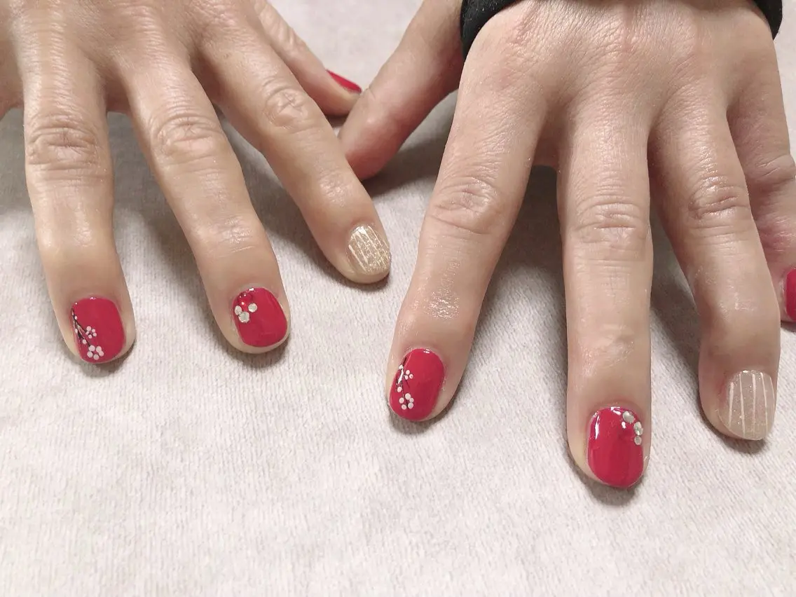 ネイル ハンドネイル mano nella manoのネイルデザイン