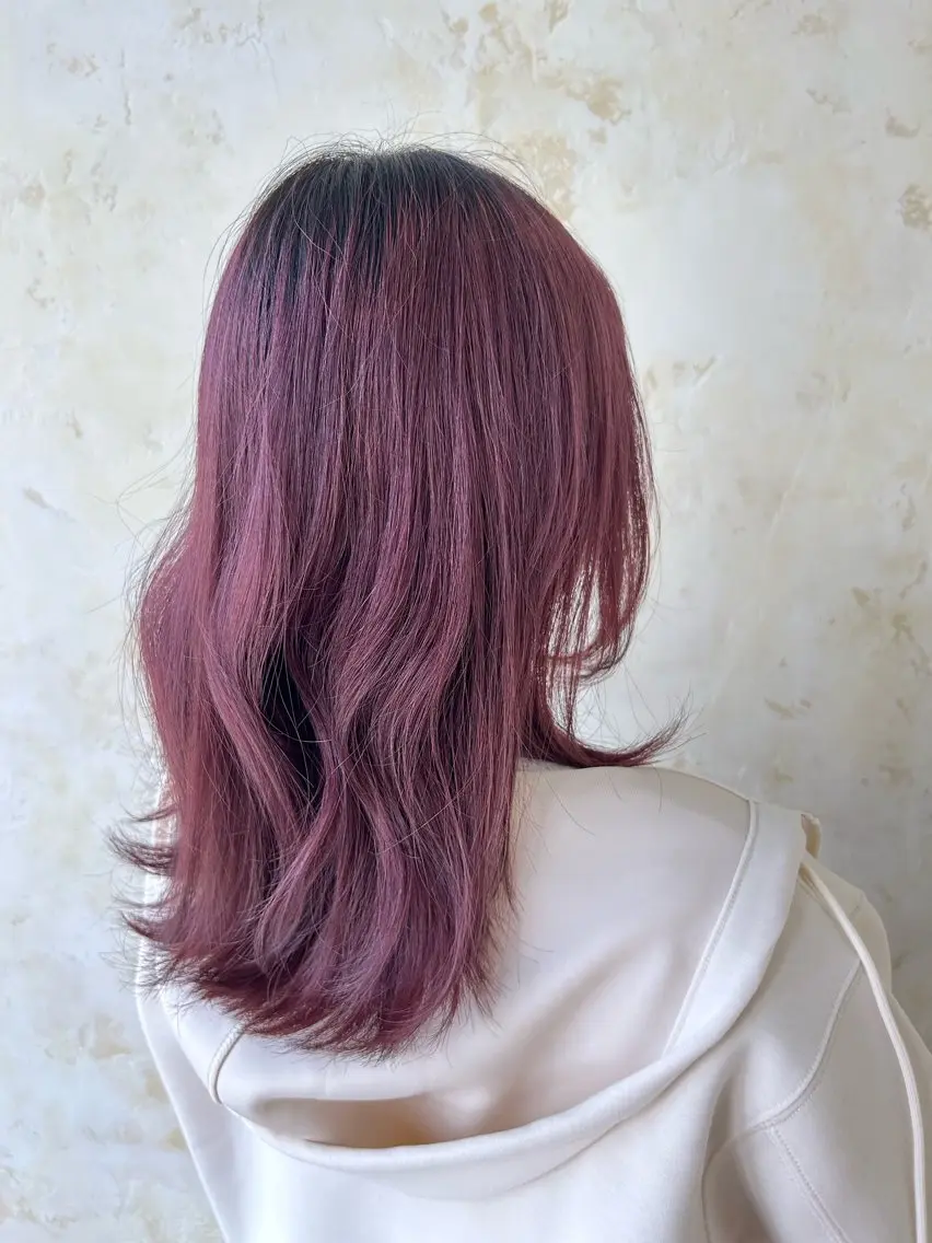 ミディアム カラー ピンクカラー パープルカラー レイヤー/流行りヘア 🤲MIREI🤲のヘアスタイル