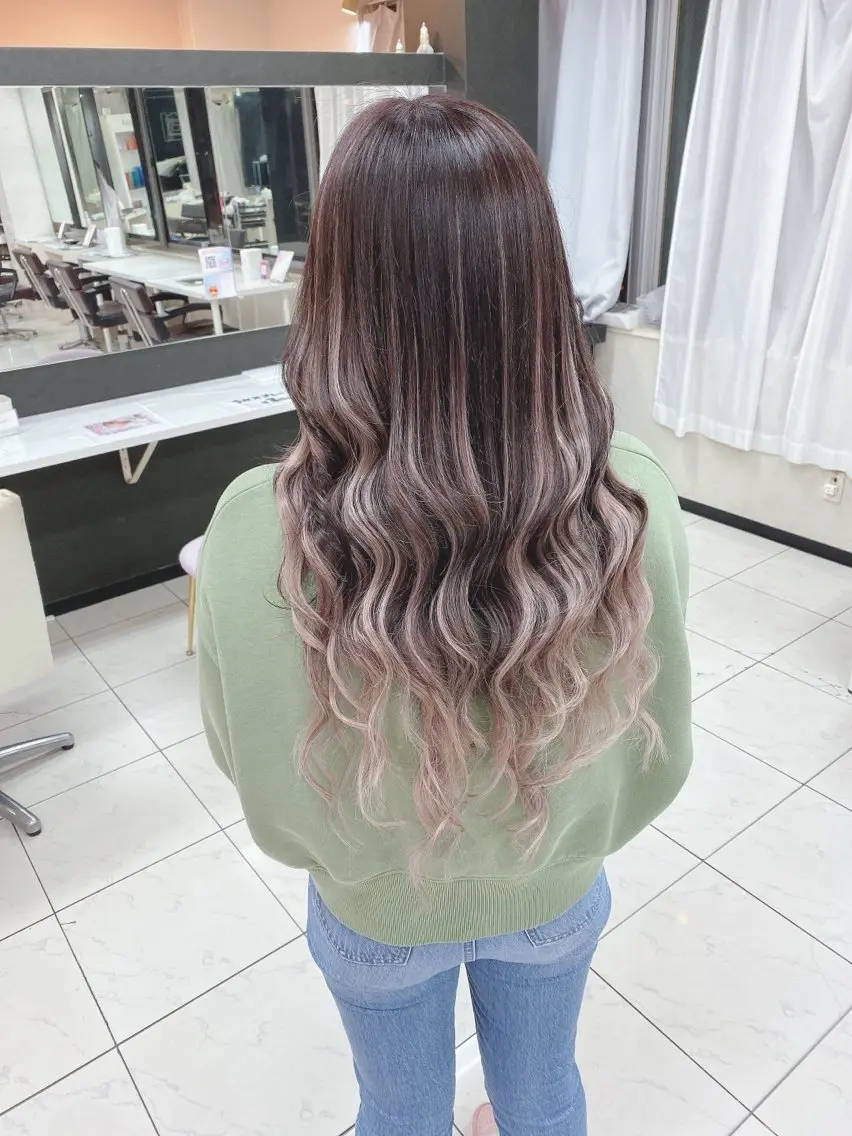 ロング カット エクステ 外れにくいエク💚 EST梅田TAKIのヘアスタイル