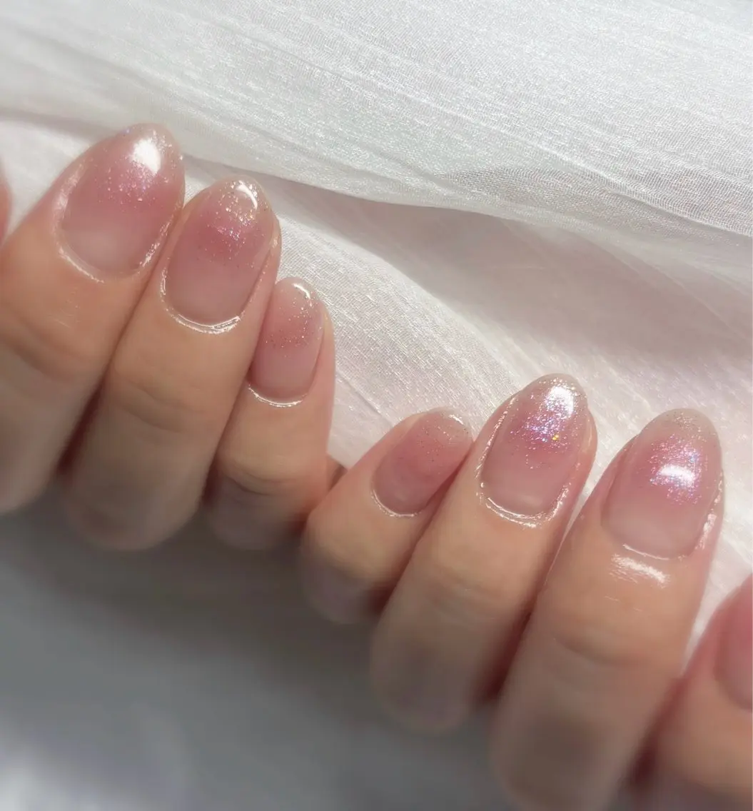 ネイル チークネイル キラキラネイル ハンドネイル kaho  🧸🎀 RiLionのネイルデザイン