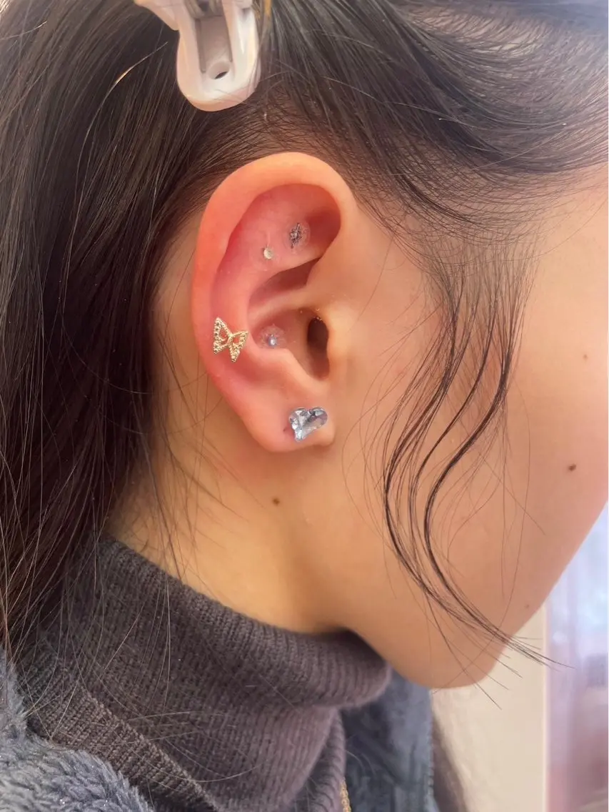 ✨大流行中✨耳つぼジュエリー👂🏻💎💖【3300】※両耳12個まで※の写真