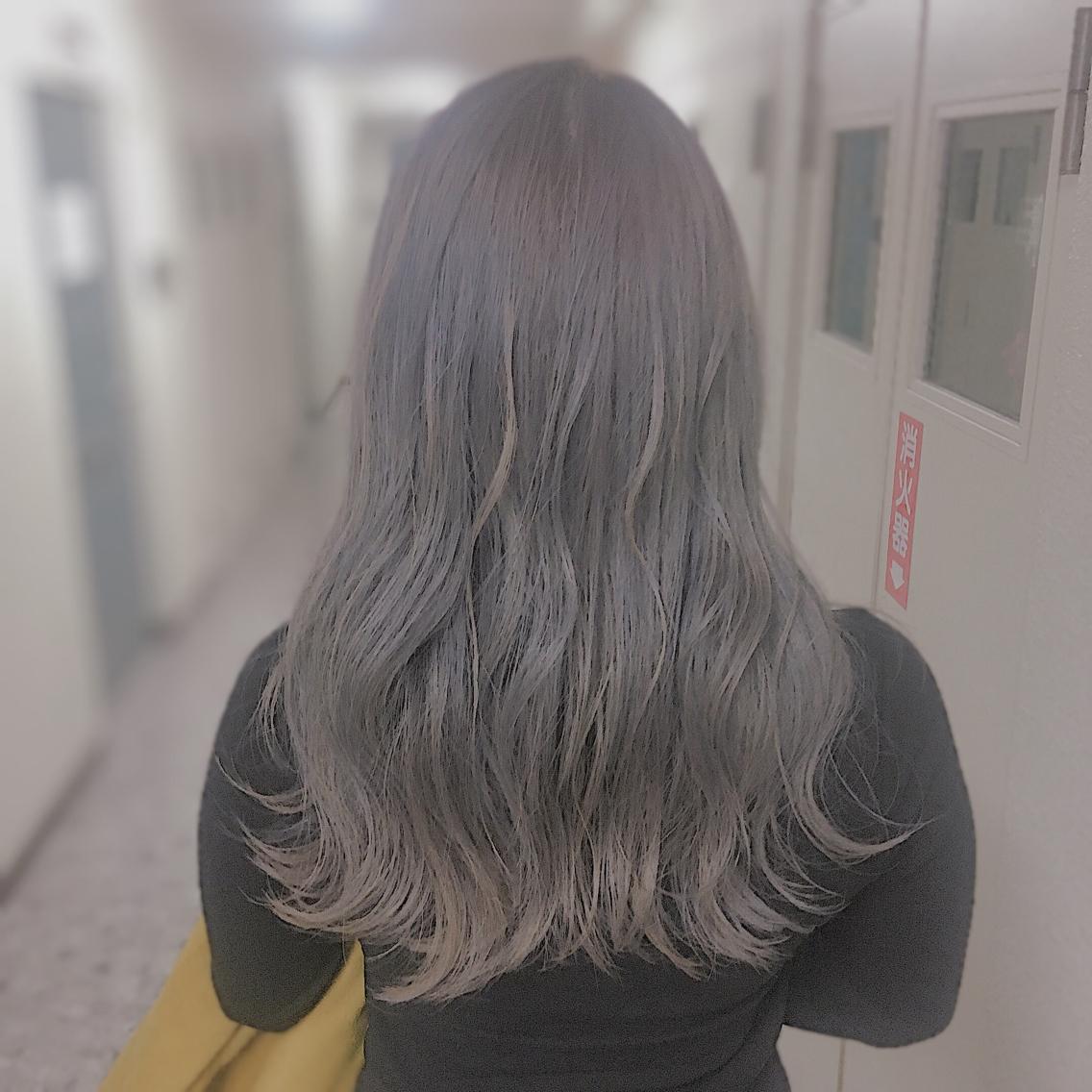 ロング カラー アッシュ ブリーチ 新堂 恒のヘアスタイル