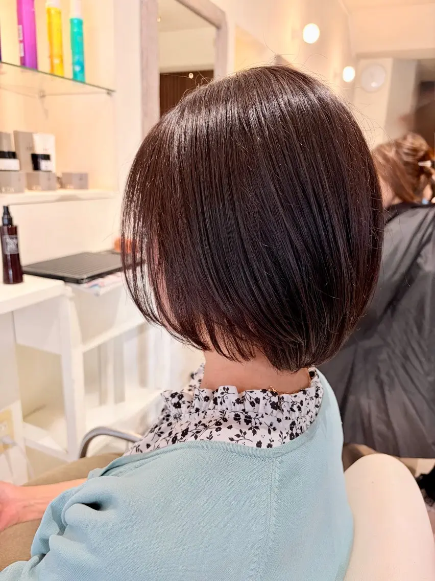 ショート カット ヘアカラー NICCOLO室見 Erinaのヘアスタイル