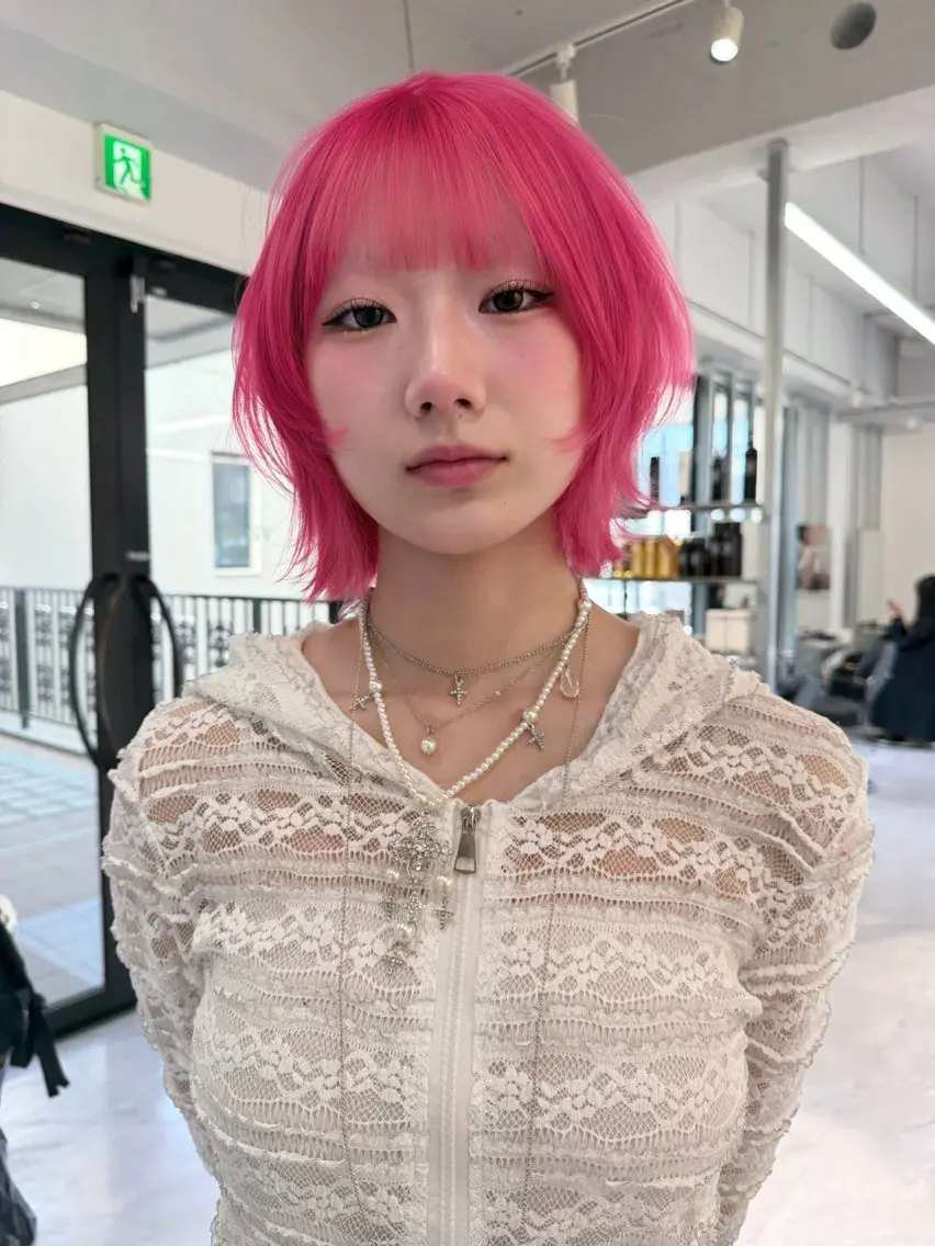 ミディアム カラー ベージュカラー ブリーチ ケアブリーチ デザインカラー ダブルカラー ヘアカラー トリートメント TATSUブリーチ/ ミルクティーベージュのヘアスタイル