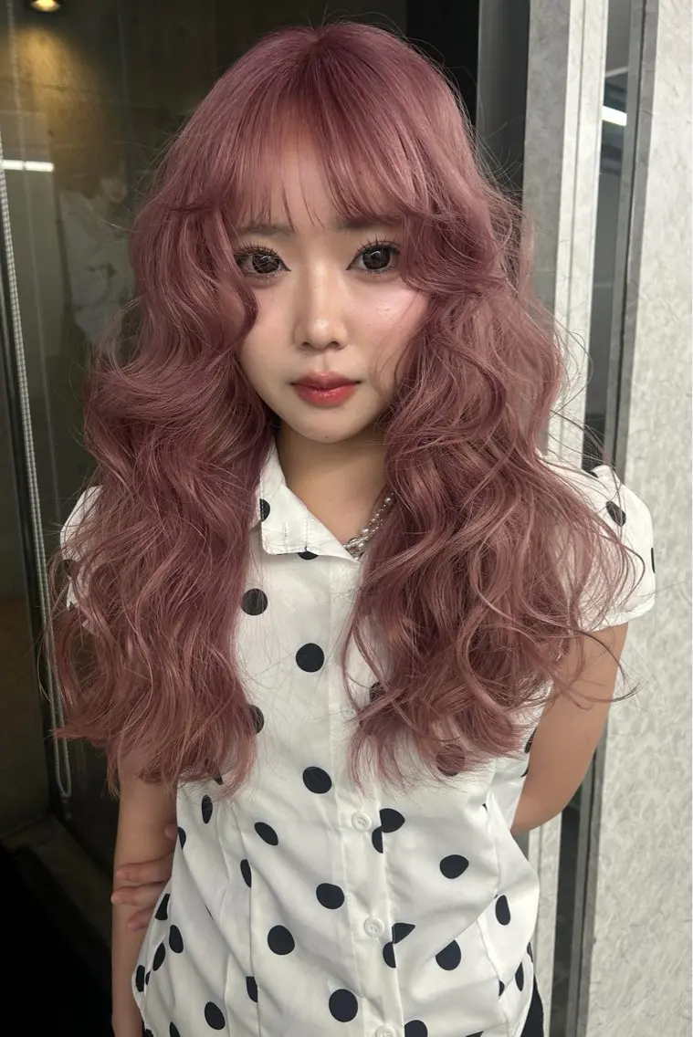 ロング ヘアカラー トリートメント レイカ /ハイトーンのヘアスタイル