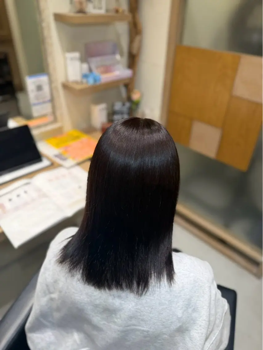 ミディアム カラー ヘアカラー 🎀ゆづき❤️‍🔥 透明感カラー🧡のヘアスタイル