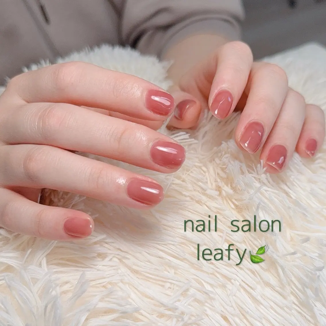ネイル ワンカラーネイル ハンドネイル ネイルサロン leafyのネイルデザイン