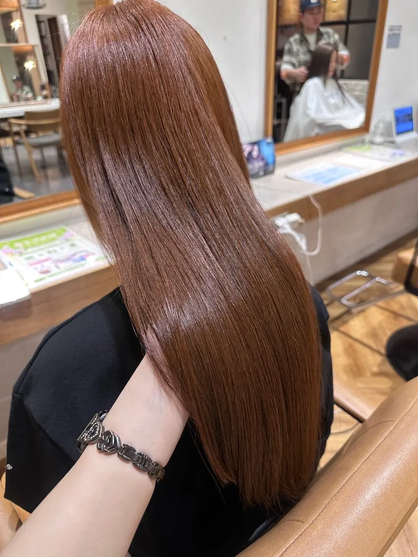 ロング カラー ブリーチ ブラウンカラー ブリーチなしカラー オレンジ オレンジブラウン カット ヘアカラー YUI.⋆𝜗𝜚 /レイヤー/ボブのヘアスタイル