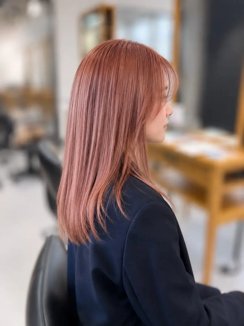 セミロング ヘアカラー カラーモデル募集 🤍momoha🤍のヘアスタイル