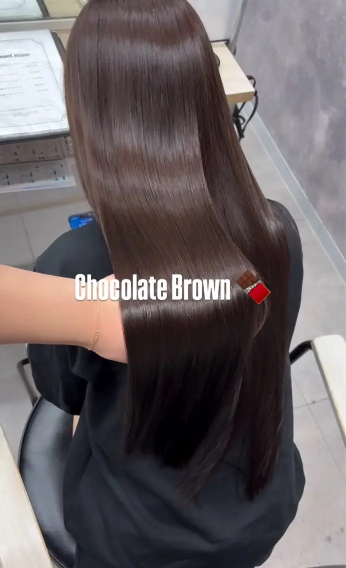 ミディアム カラー アッシュ バレイヤージュ ミストバング ベージュカラー 黒髪 ヘアカラー トリートメント 歩くパワースポット 🦋KAHOのヘアスタイル