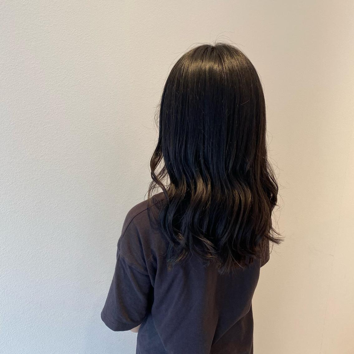 ロング 顔周りカット レイヤーカット Rubik's 梅田茶屋町/叶莉のヘアスタイル