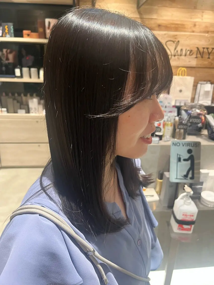 ロング カット 志賀 楓のヘアスタイル