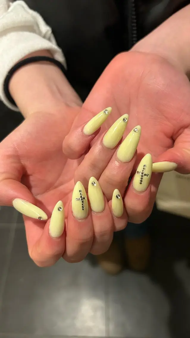アクリル長さ出し1カラーorラメグラ💎ストーン乗せ放題💎(オフなし)の写真