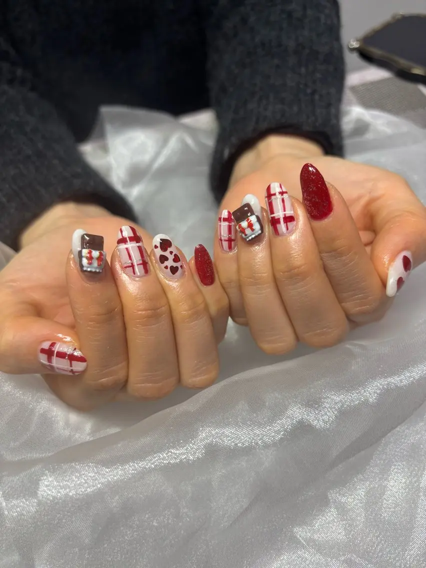ネイル 持ち込み バレンタイン ハンドネイル Nail Salon __j Shinoのネイルデザイン