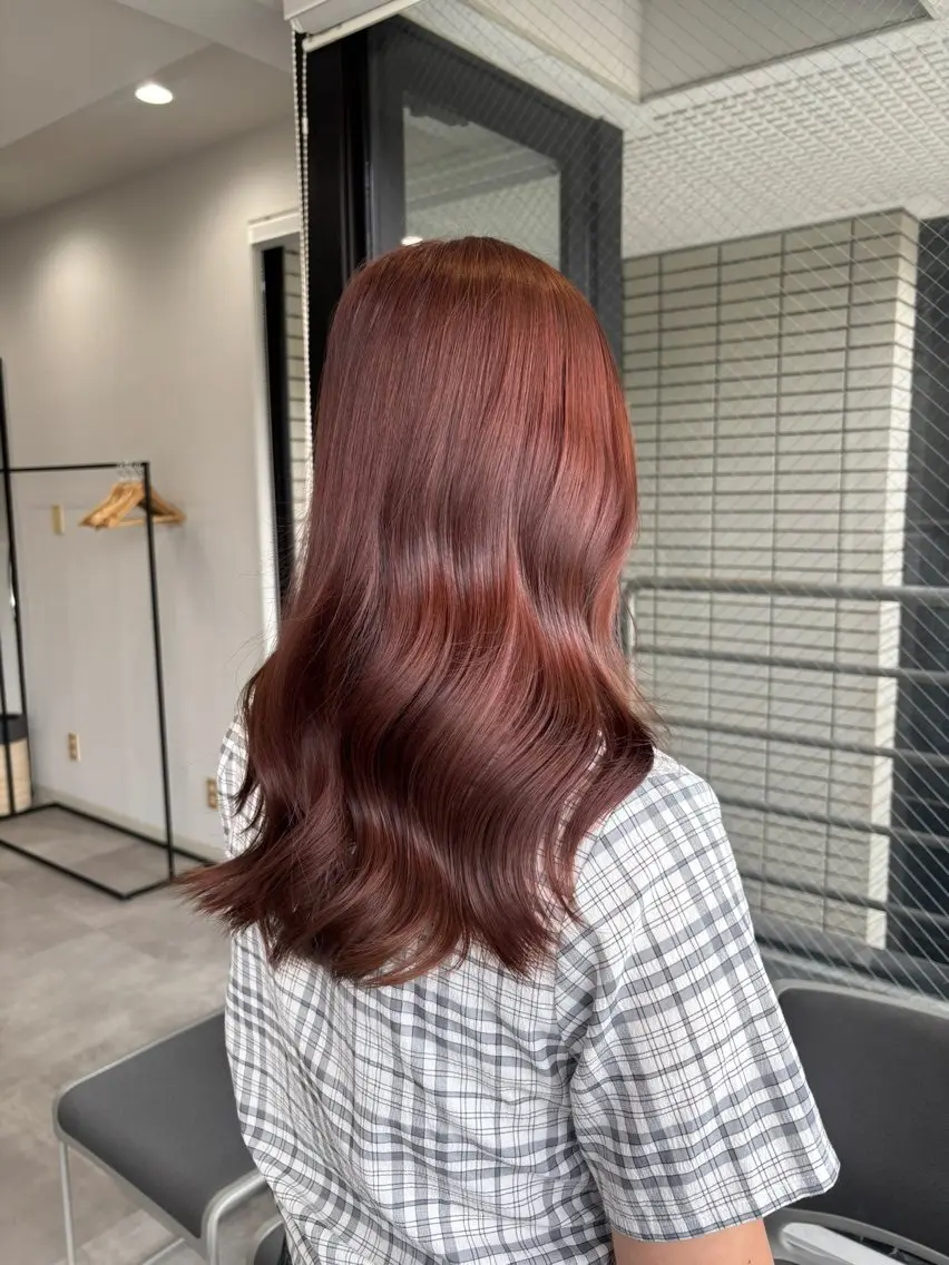 カラー 浦川 麗美のヘアスタイル