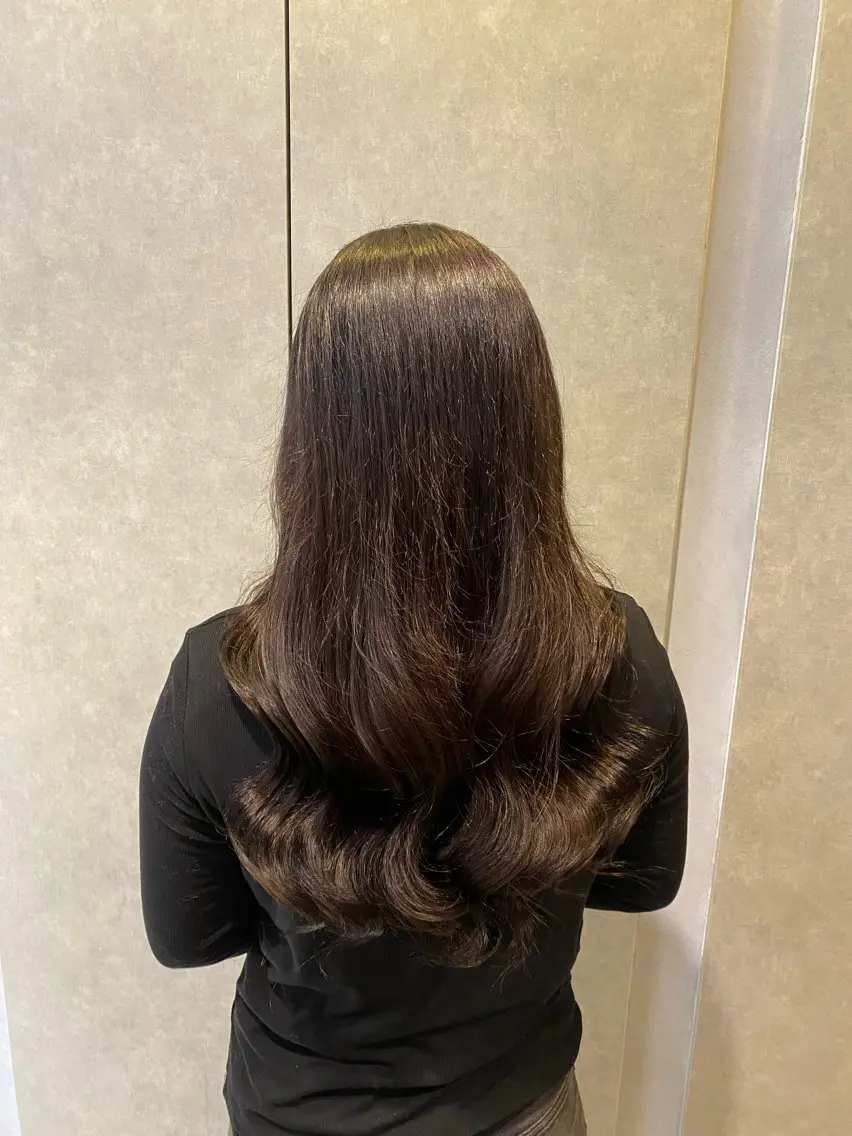 ロング 宮本 実璃のヘアスタイル