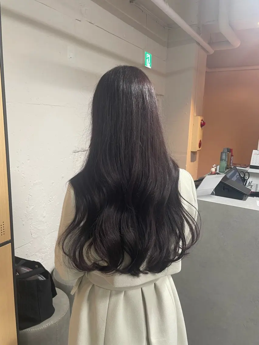 ロング カット ヘアカラー トリートメント tokute 中野真咲🐺のヘアスタイル