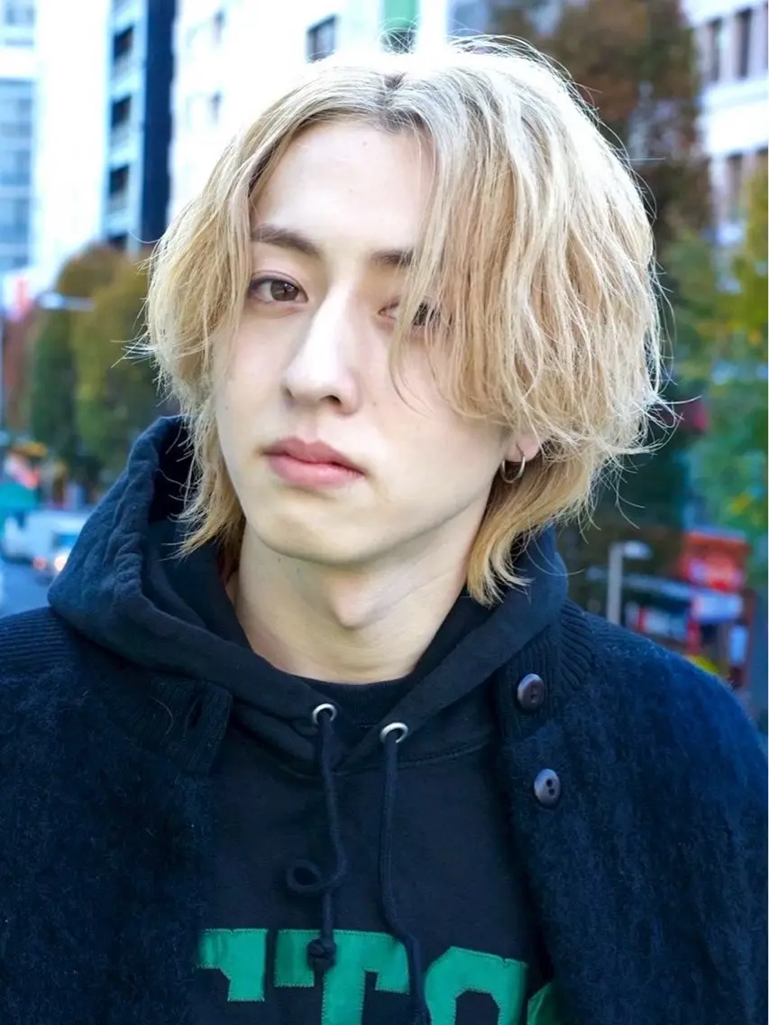 ショート カラー ブリーチ ハイトーンカラー 総フォロワー4万人 /ユウタのヘアスタイル