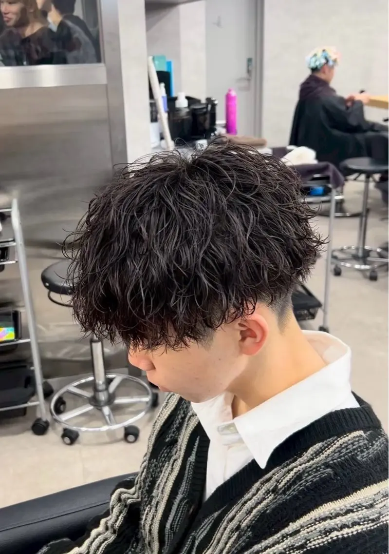 【ご新規様クーポン🇰🇷】人気No.1🌎メンズカット＋シャドウパーマ🌎🎧の写真