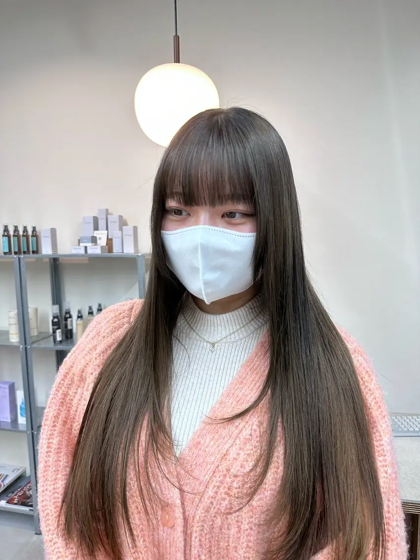 ロング カラー Shiro RENのヘアスタイル