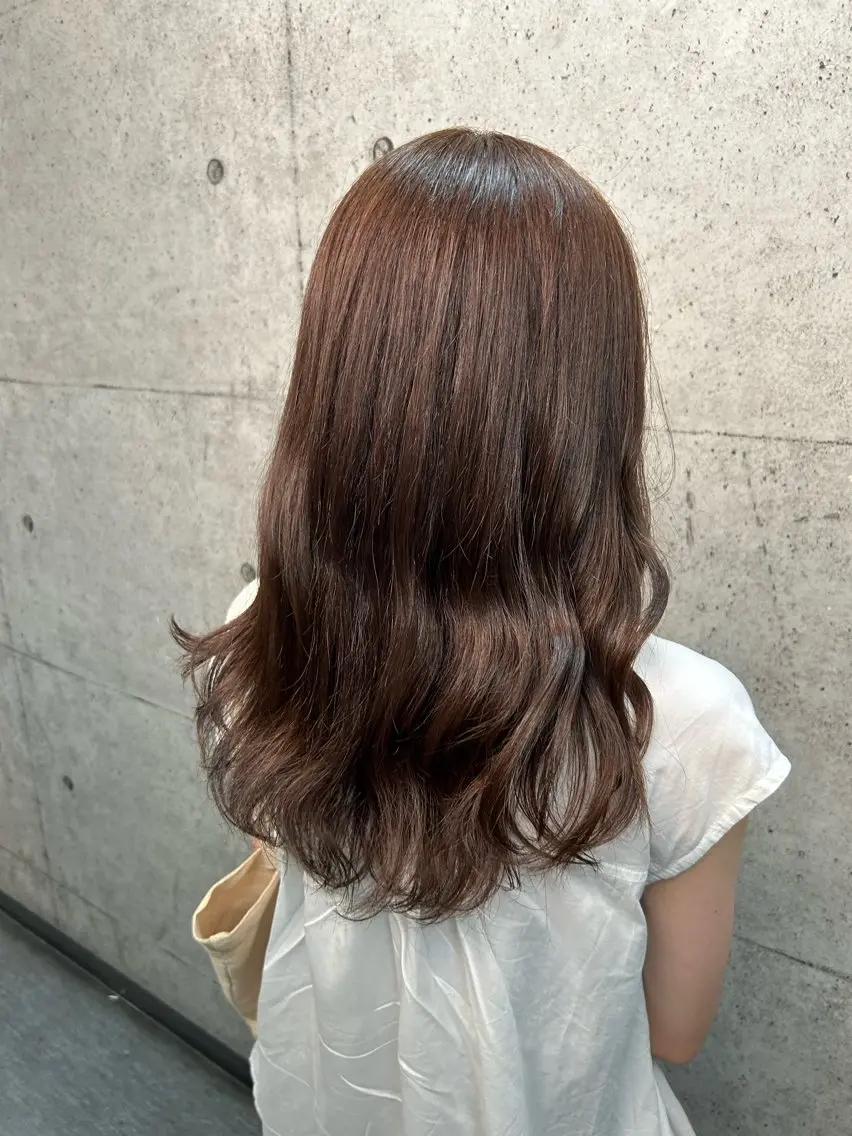 ロング カラー ブラウンカラー オリーブブラウン 青山 里帆のヘアスタイル
