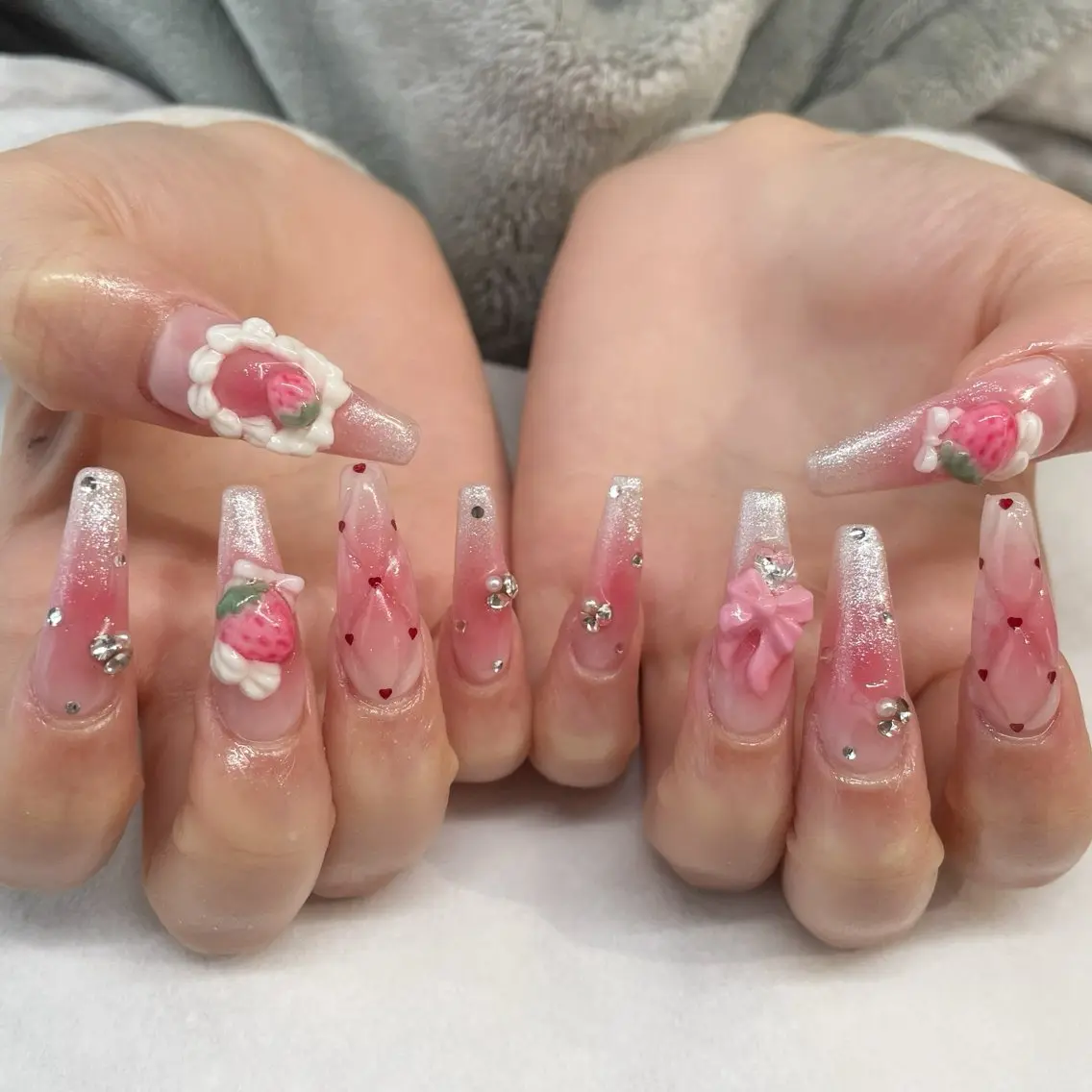 ネイル ハンドネイル 💎🐰 saki. m 🐰💎のネイルデザイン
