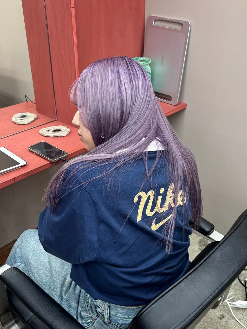 ロング カラー ヘアカラー HIBIKI / 透明感カラーのヘアスタイル