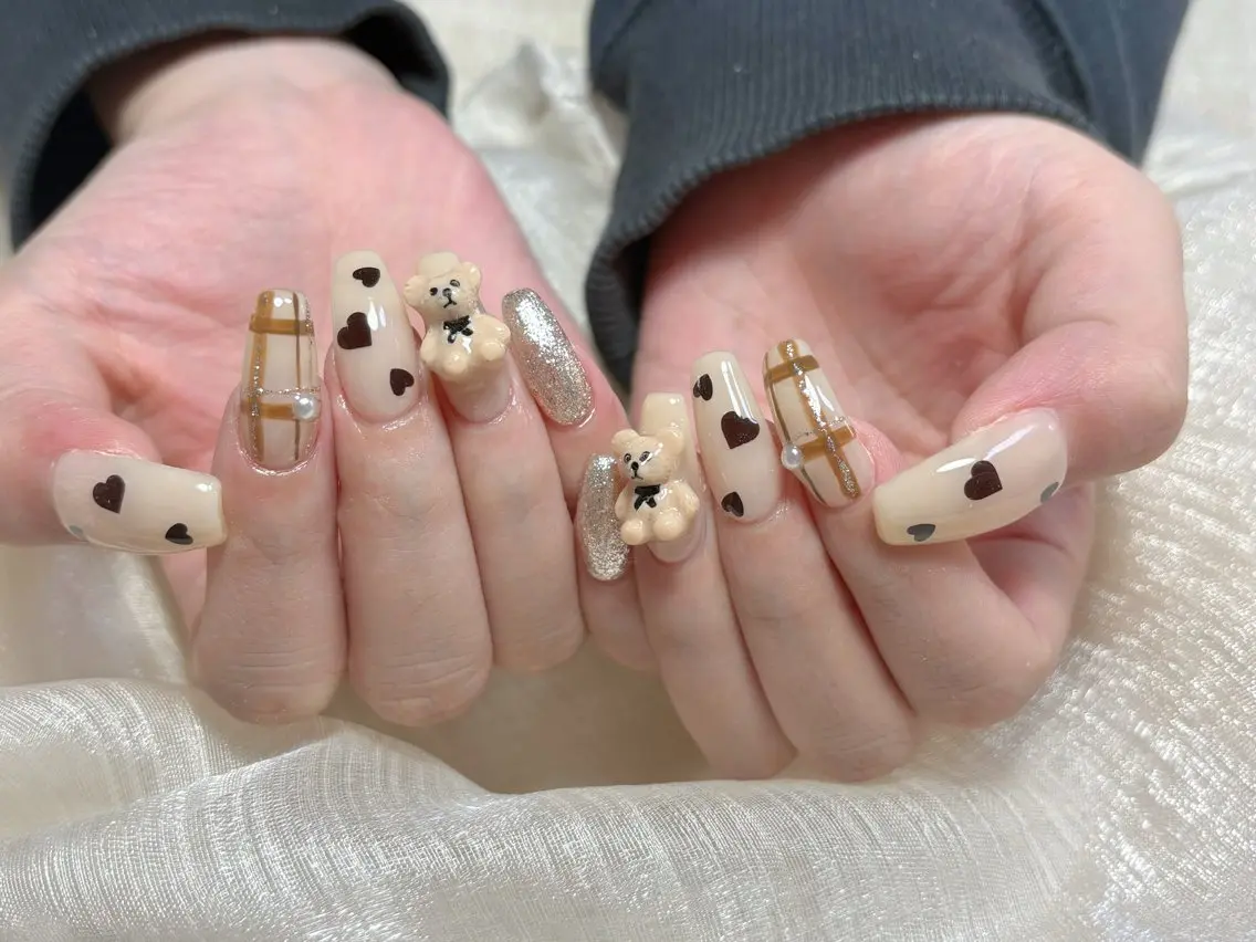 ネイル フレンチネイル ジェルネイル ガラスフレンチ 韓国ネイル マグネットネイル ハンドネイル ハンドケア Nail Jolieのネイルデザイン