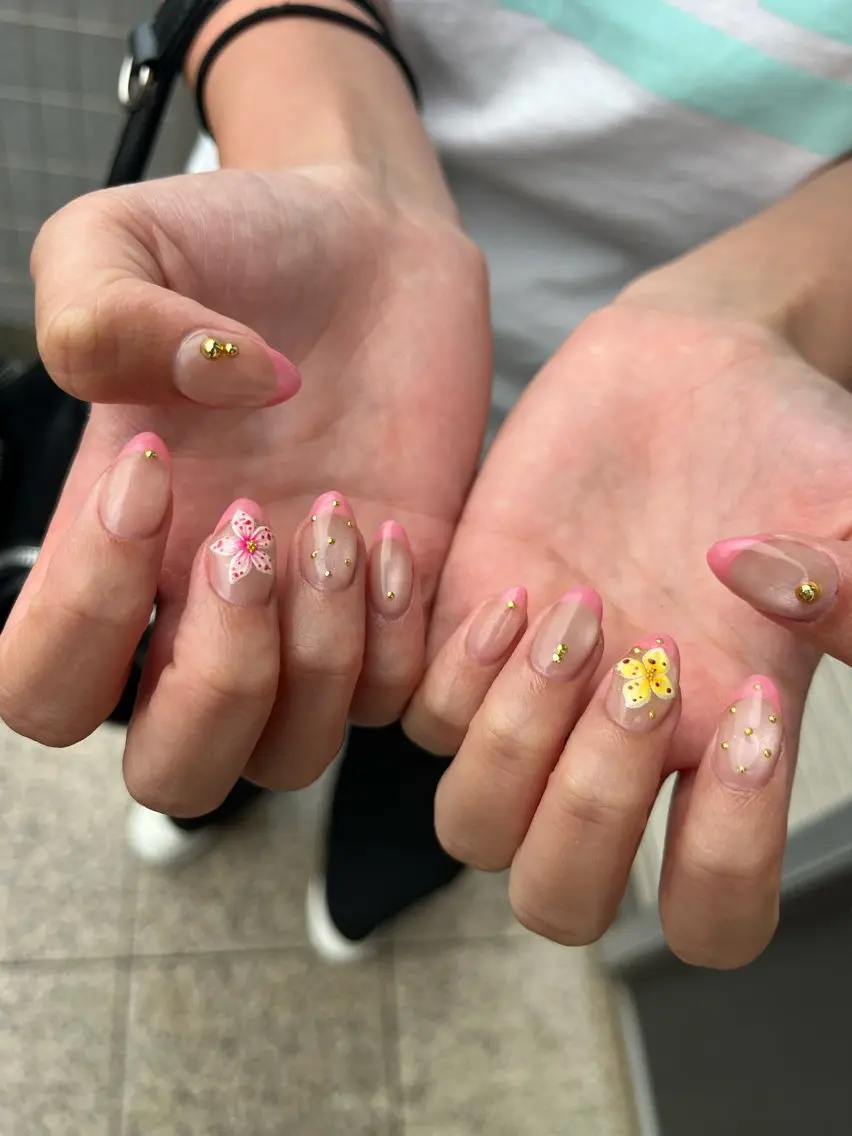 ネイル マグネットネイル ハンドネイル フットネイル Kawaiinail studioのネイルデザイン