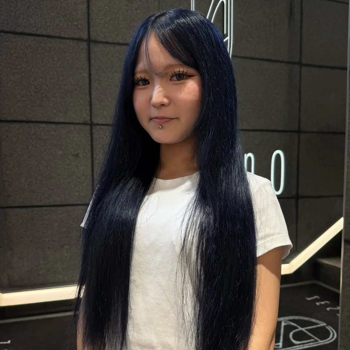 カラー 黒髪 ブルーカラー ブルーブラック 透明感カラー ヘアカラー 透明感カラー ZEST/aya🫧のヘアスタイル