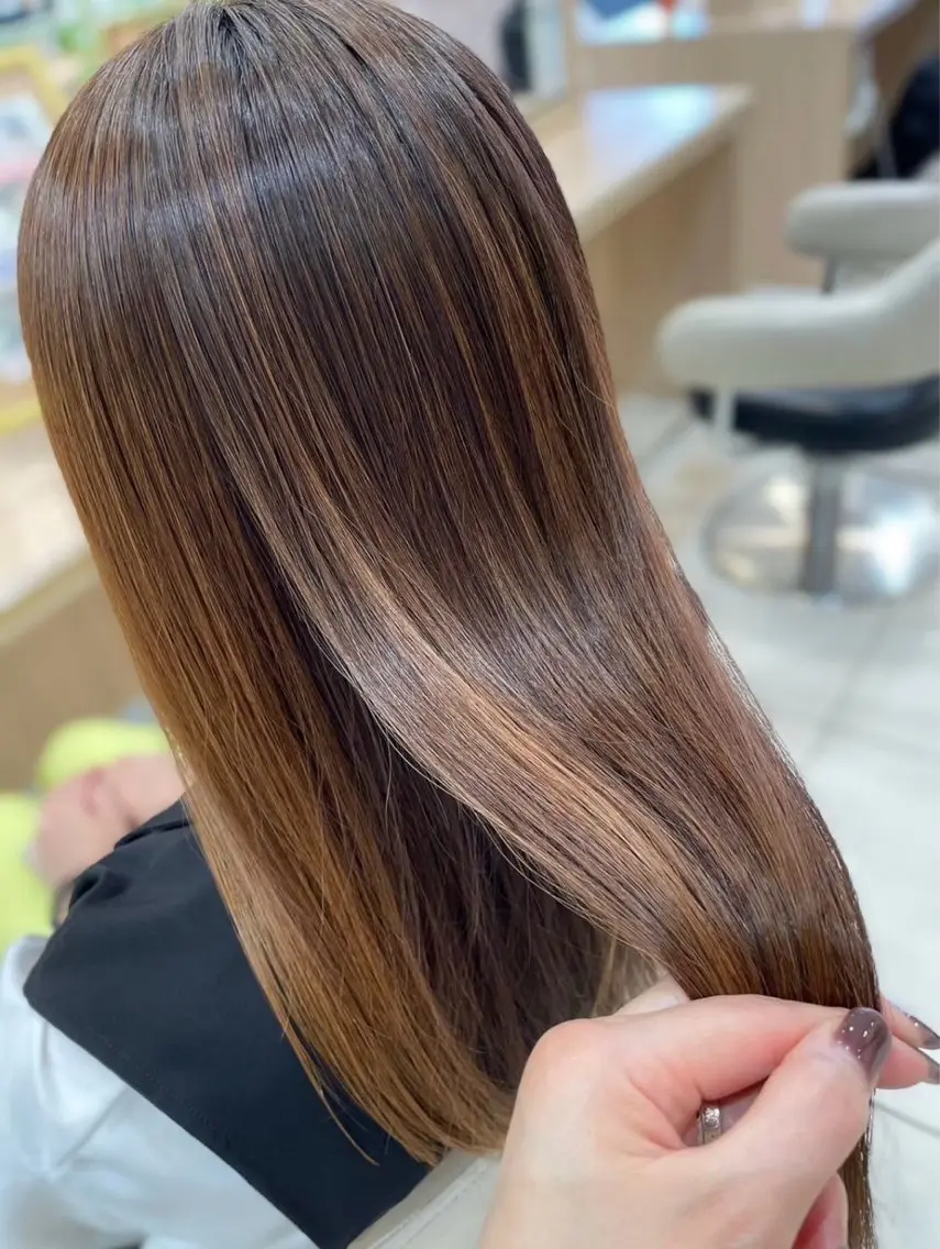 ロング ヘアカラー 藤本 ゆいのヘアスタイル