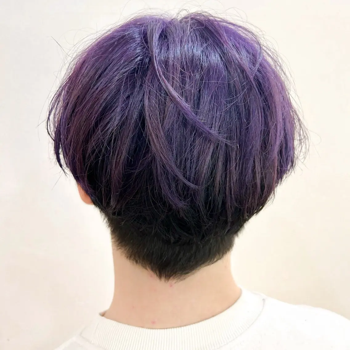 ショート カラー メンズ マッシュ パープルカラー カット ヘアカラー デザインカラー/ 推しの配色 肥後のヘアスタイル