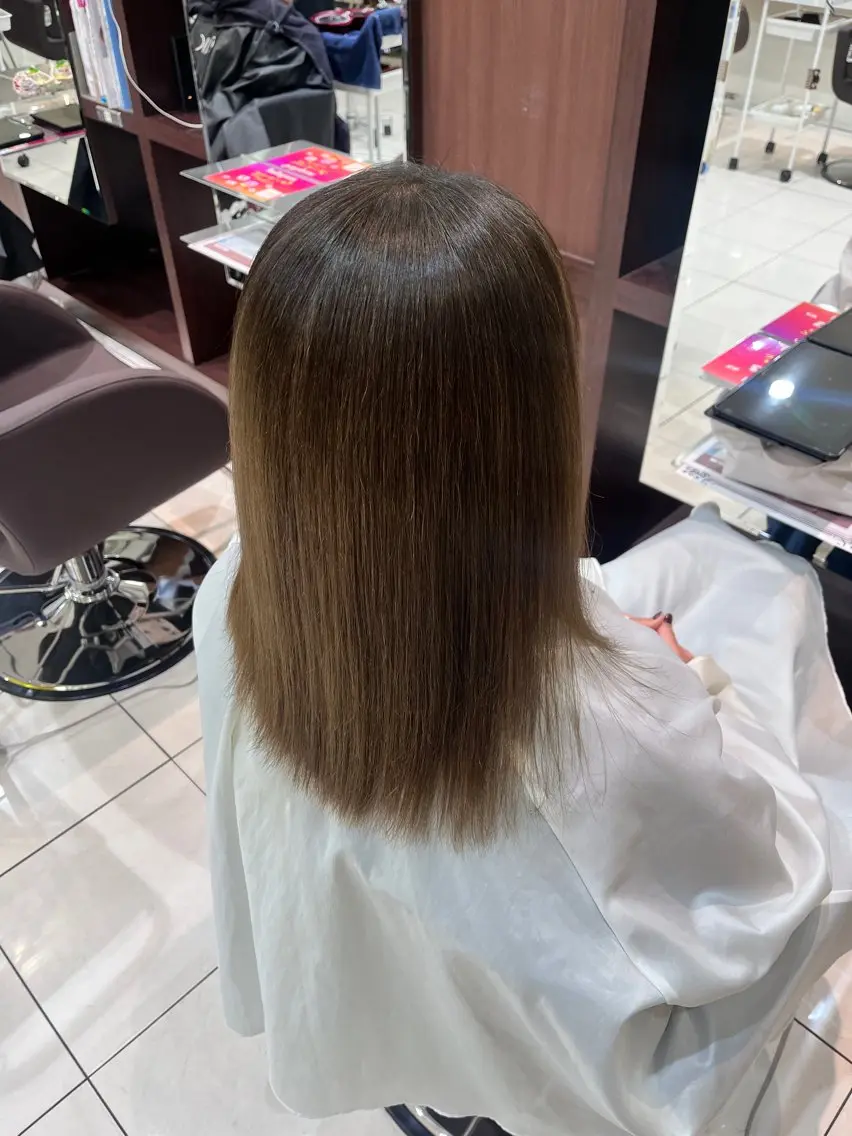 ロング カラー 透明感カラー オリーブカラー ピンクカラー 石渡 瑠菜のヘアスタイル