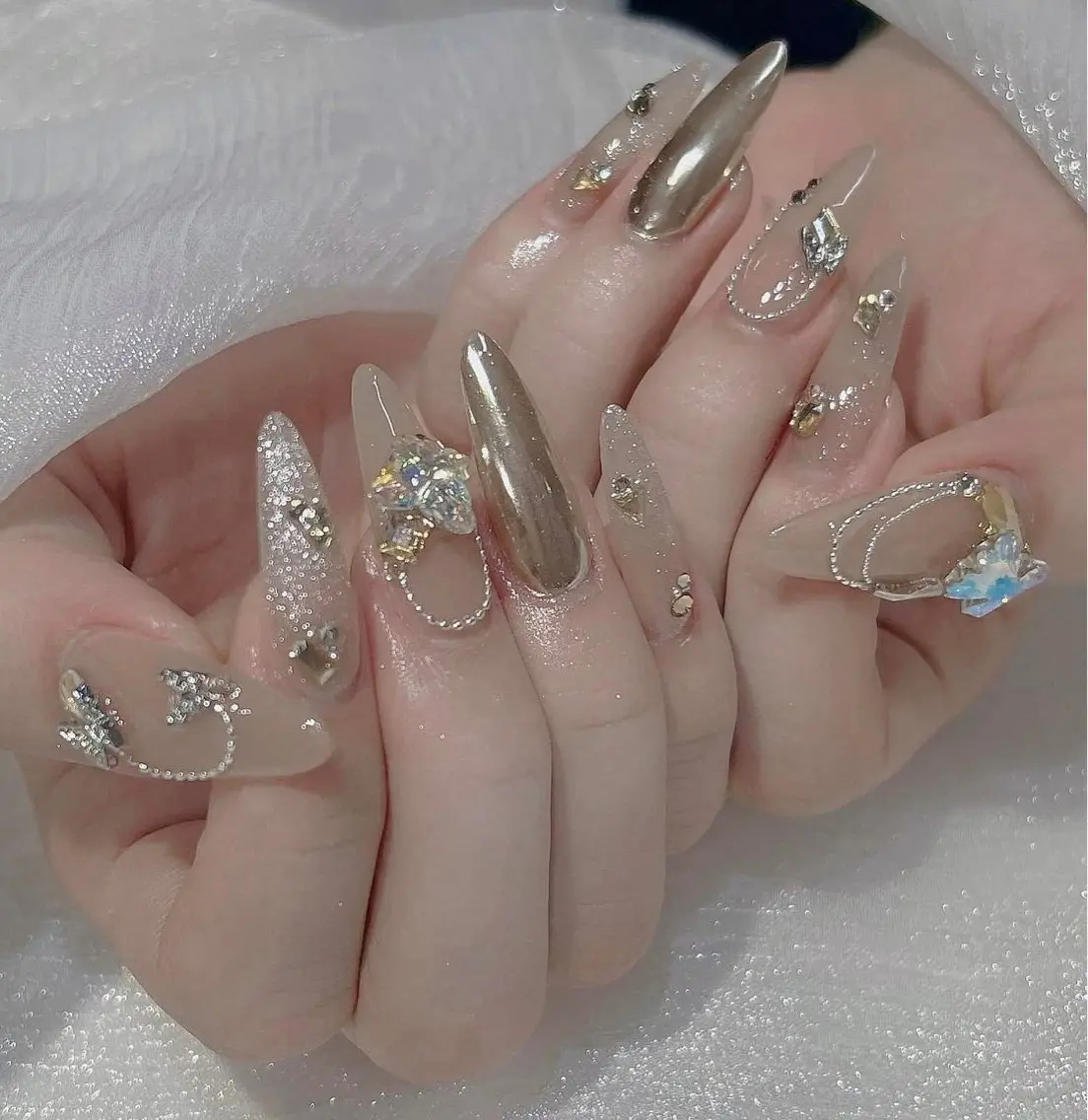 ネイル ハンドネイル HIN NAILのネイルデザイン