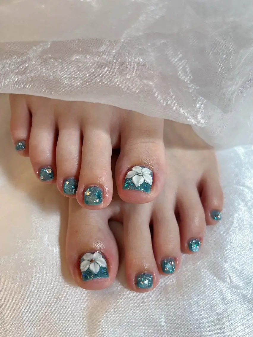 ネイル フットネイル 夏ネイル フットネイル r.nailBY α 大阪福島区/岸本🧸のネイルデザイン