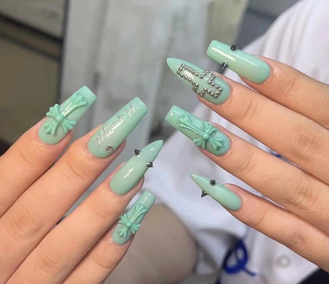 ネイル ハンドネイル 🎀 NaNa_nailのネイルデザイン