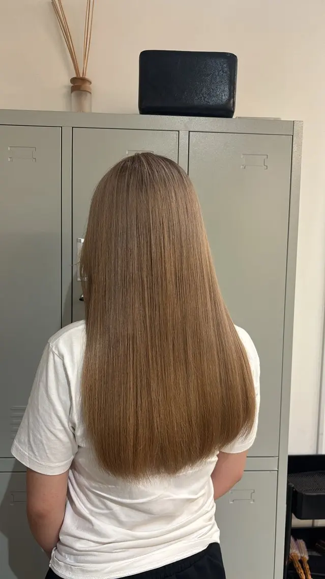 ロング ヘアカラー トリートメント 🩰韓国風艶カラー /暗髪透明感カラーのヘアスタイル