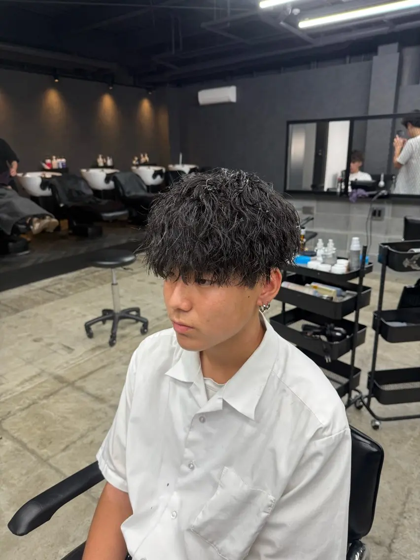 ミディアム くせ毛 千葉 優斗のヘアスタイル
