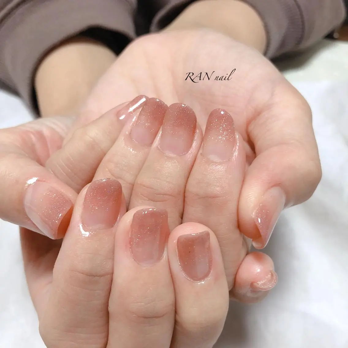ネイル フットネイル グラデーション ラメ(グリッター) オフィスネイル ピンク ハンドネイル フットネイル RAN nailのネイルデザイン