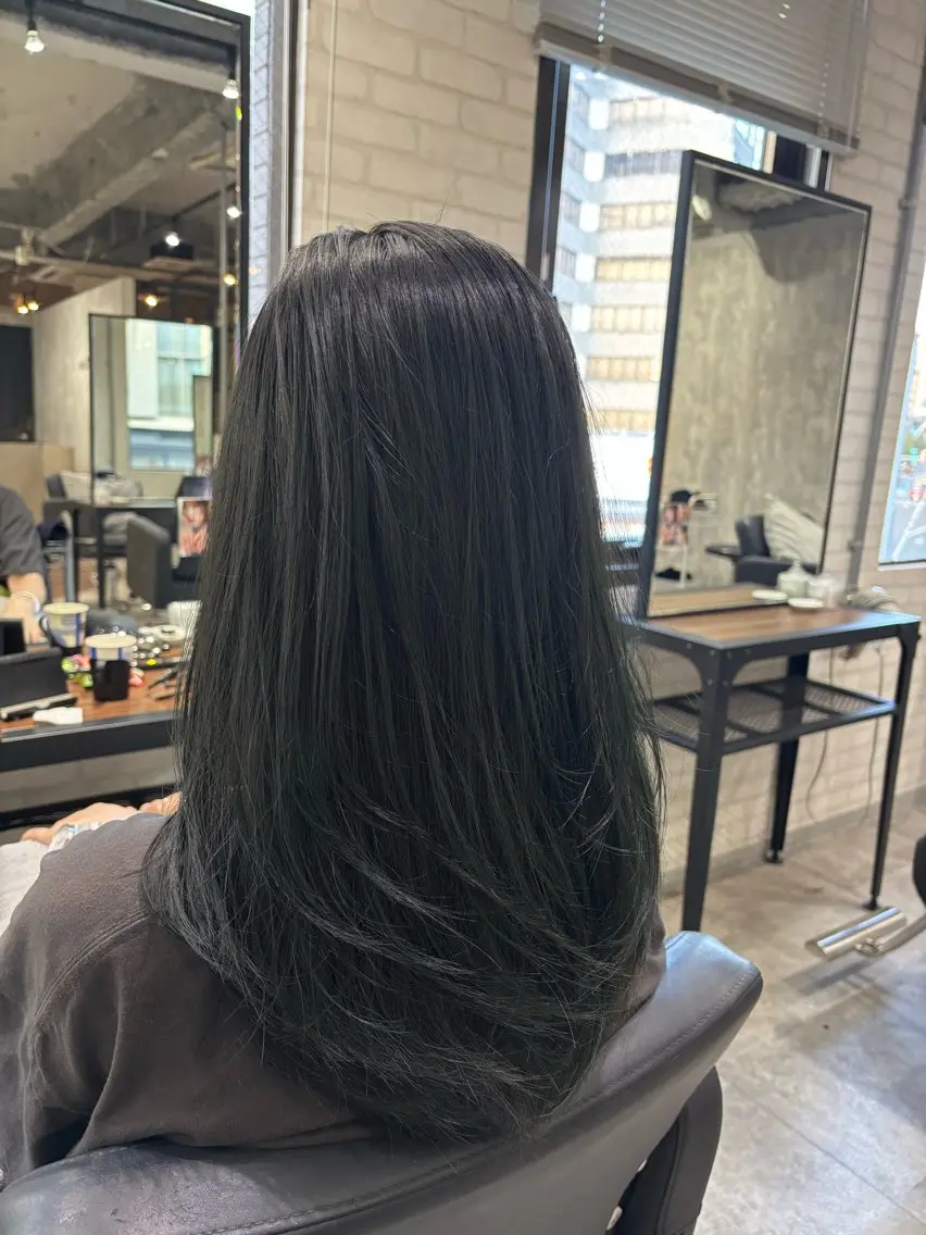 セミロング カラー ヘアアレンジ カット ヘアカラー トリートメント kei🤎ベージュ /透明感カラー/博多のヘアスタイル