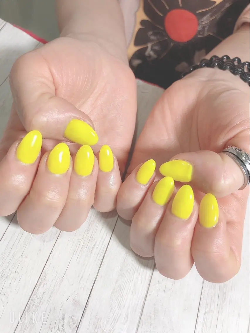 ネイル NAIL E + ROOMのネイルデザイン