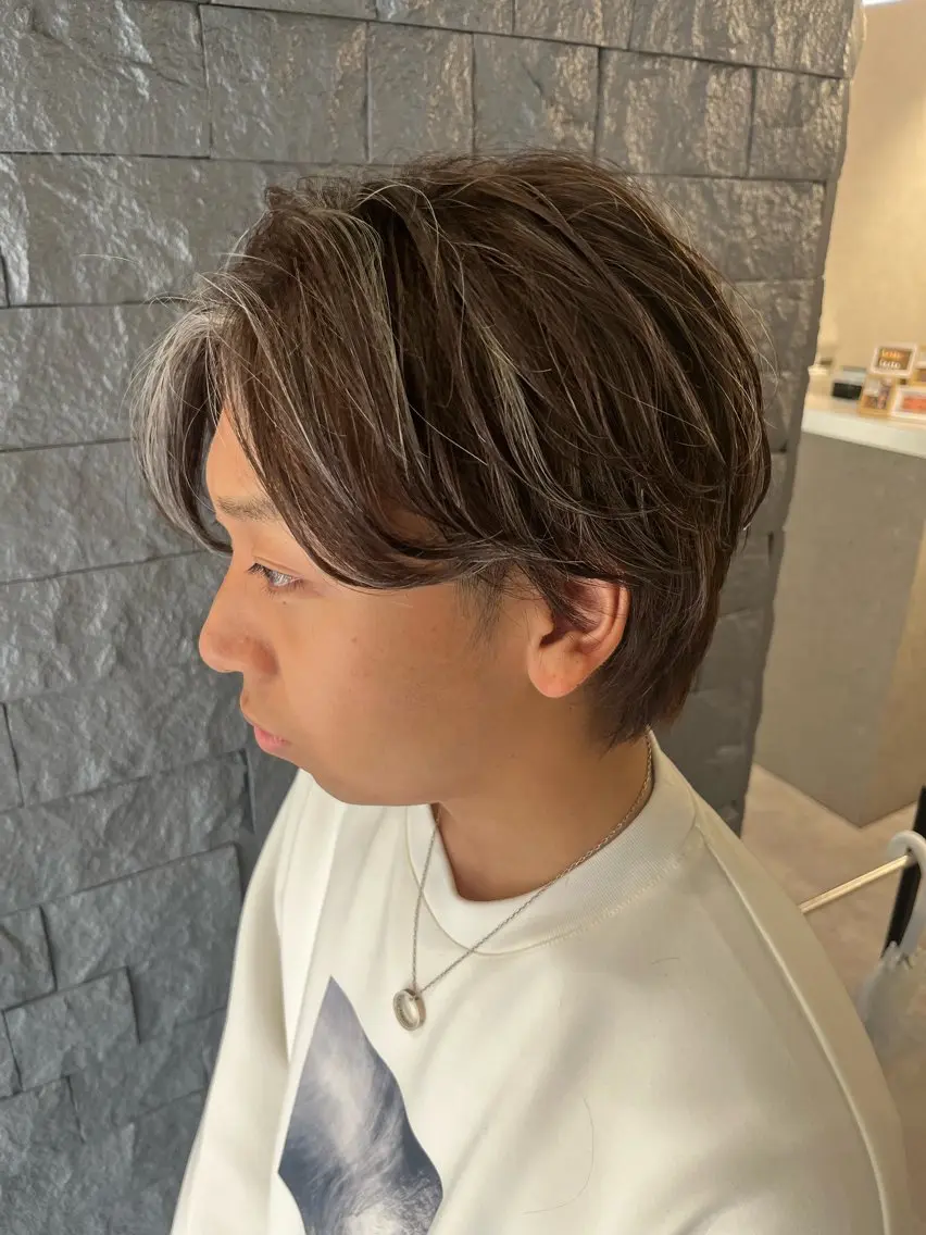 カット+ハイライト+オンカラーの写真