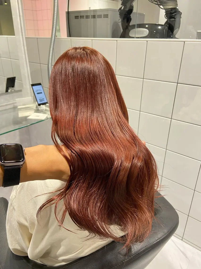 セミロング カラー センターパート特化 井上健太のヘアスタイル