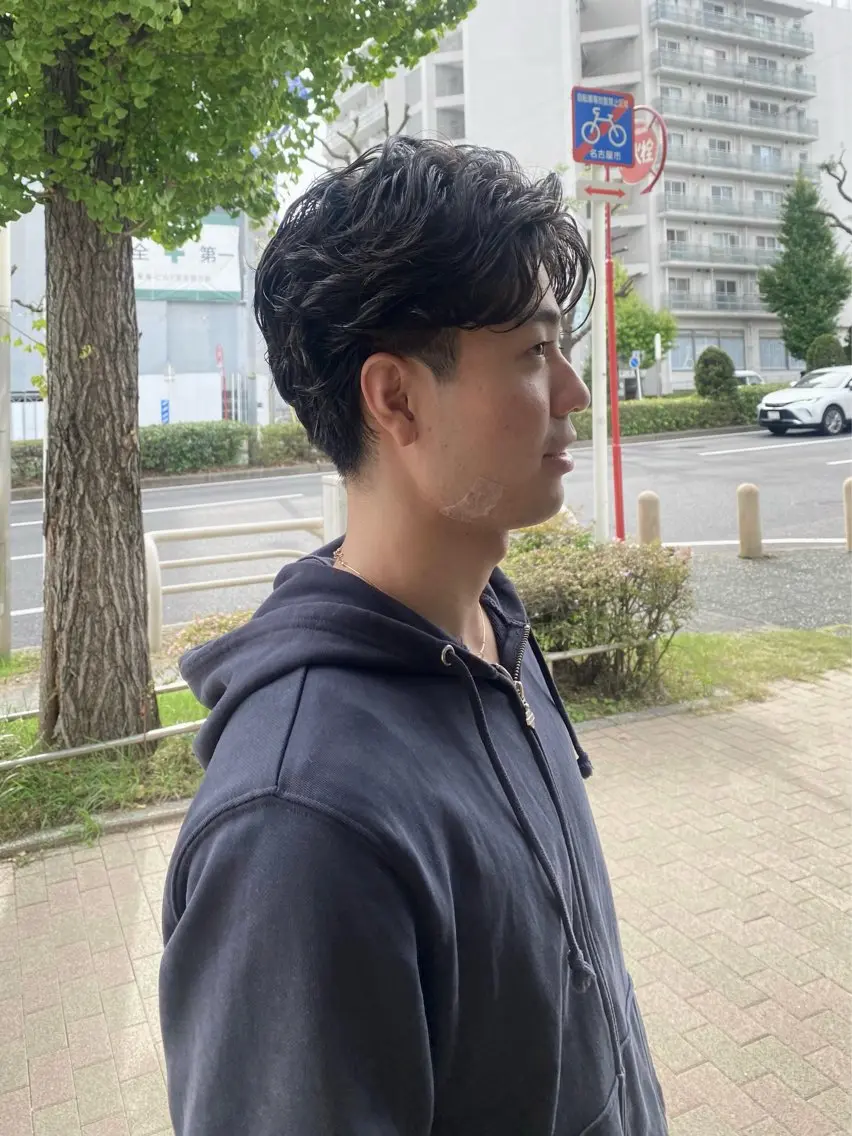 パーマ メンズ マツザキ マナトのヘアスタイル