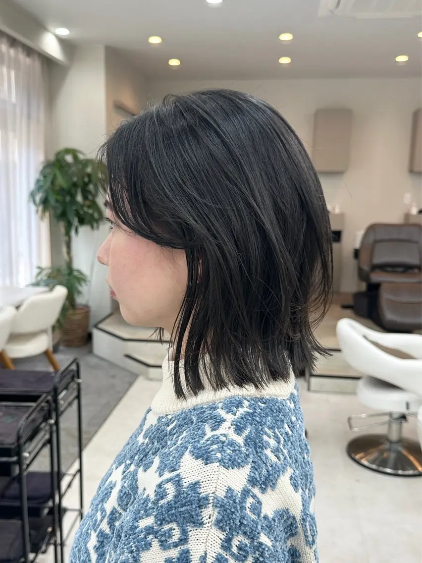 ショート ボブ 丸山 心 / 艶カラーのヘアスタイル