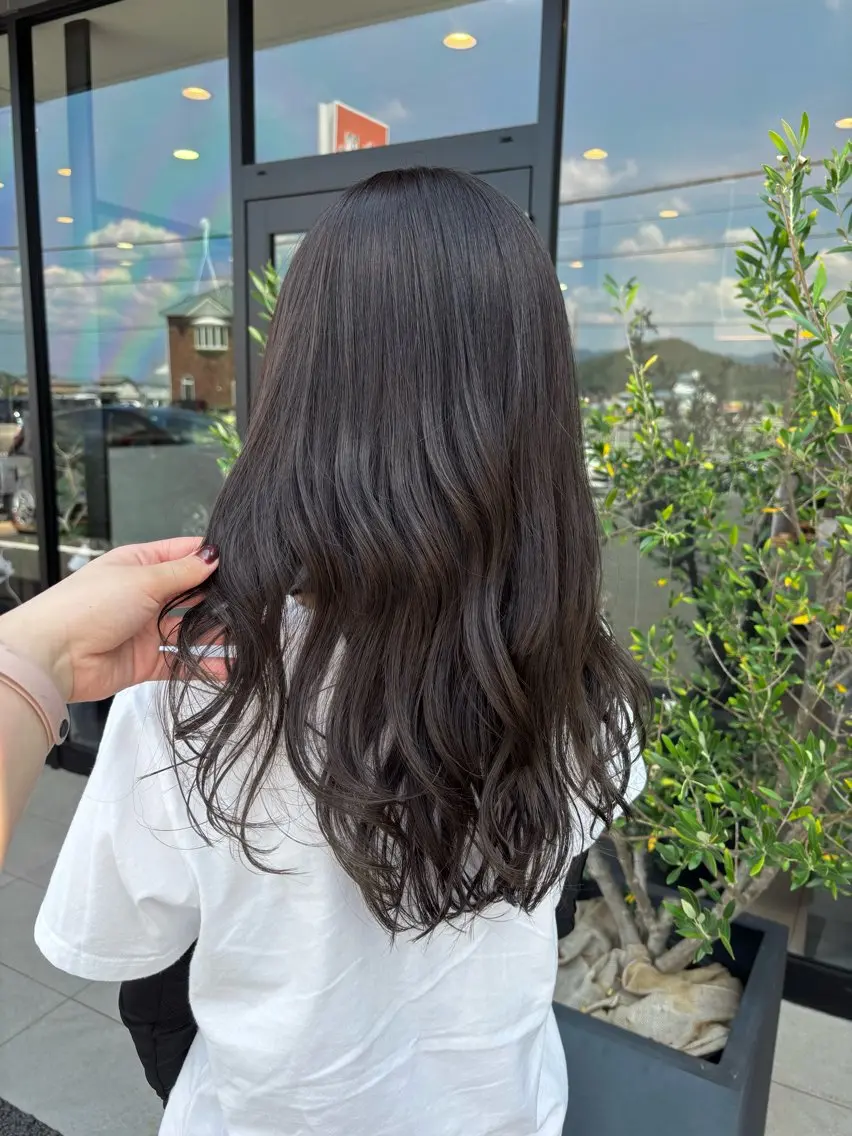 ロング カラー ブラウンカラー オリーブブラウン 豊橋ブリーチ/似合わ せカット/SHIHOのヘアスタイル